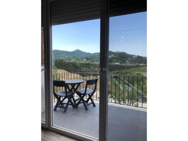 Tirane, jepet me qera apartament 2+1+Aneks+Ballkon Kati 2, 144 m² 1.400 € (Secret Garden)