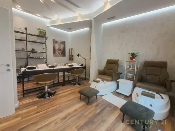 Tirane, jepet me qera ambjent biznesi Kati 0, 170 m² 2.100 € (Jordan Misja)
