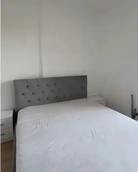Tirane, jepet me qera apartament 1+1 Kati 8, 107 m² 430 € (Oxhaku)
