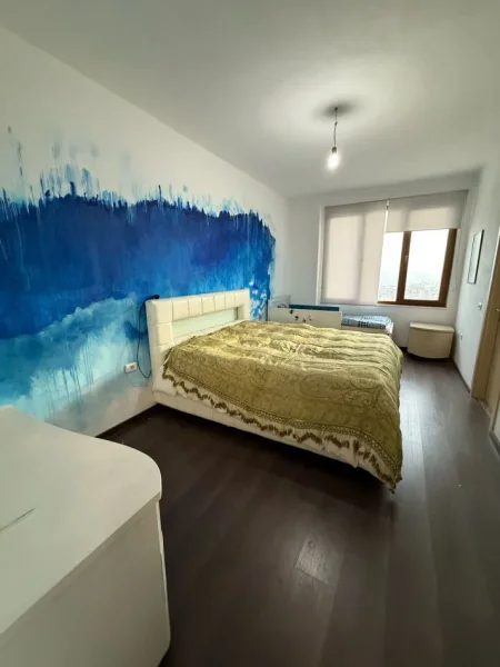Tirane, jepet me qera apartament 2+1 Kati 3, 120 m² 429 € ( Restorant Fresku)