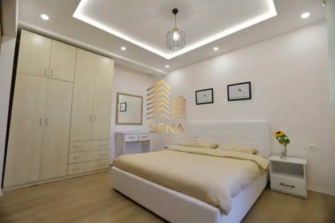 Tirane, jepet me qera apartament 1+1 Kati 4, 55 m² 550 € (Rruga Karl Gega)