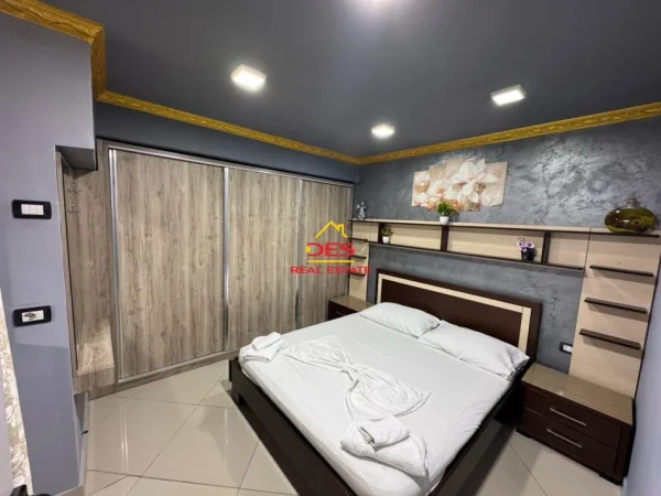 Vlore, shitet apartament 2+1+Ballkon Kati 0, 55 m² 120.000 € (Rruga Murat Tërbaçi)