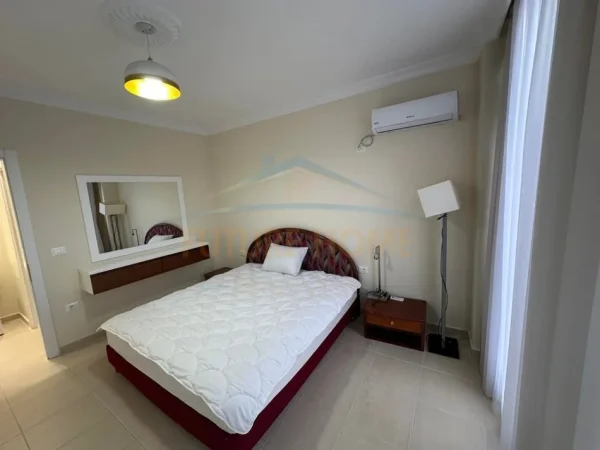 Tirane, jepet me qera apartament 2+1+Ballkon Kati 6, 117 m² 750 € (Bulevardi Ri)