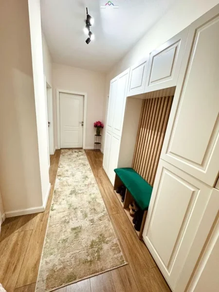 Tirane, shes apartament 2+1 Kati 1, 105 m² 210.000 € (ali demi)