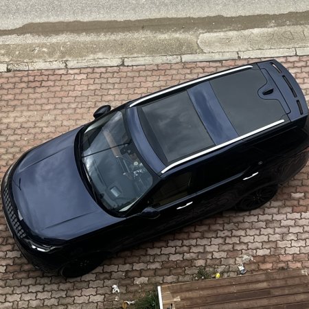 Tirane, shitet SUV | Xhip Land Rover Discovery5 Benzin, blu e errët automatik Klima 110.000 km 28.000 €