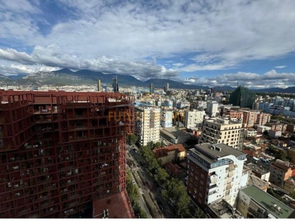 Tirane, jepet me qera ambjent biznesi Kati 18, 130 m² 1.600 € (Rruga e Kavajes)