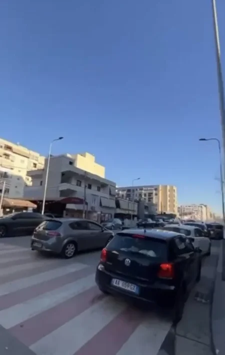 Tirane, shitet apartament+verande | Penthouse 2+1+Ballkon Kati 8, 80 m² 12.500.000 € (Rruga Sokrat Miho prane Vila L 2)