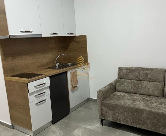 Tirane, jepet me qera apartament 1+1 Kati 3, 38 m² 300 € (Rruga Kongresi Manastirit)