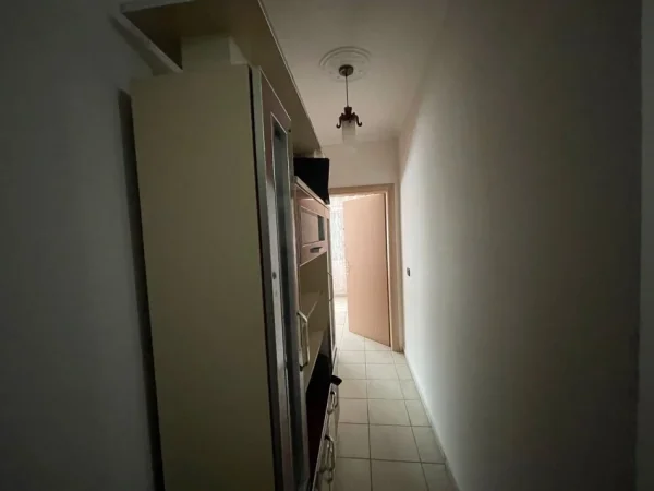 Tirane, shitet apartament 2+1 , 78 m² 127000 (astir)