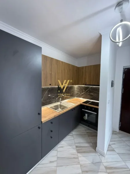 Durres, shitet apartament 1+1+Ballkon Kati 2, 73 m² 79.000 € (SHKEMBI I KAVAJES)