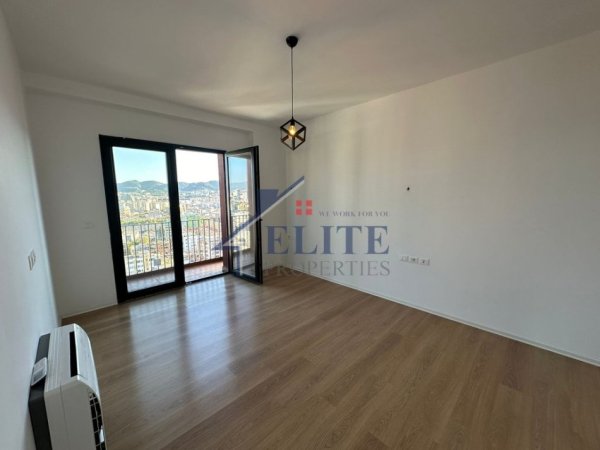 Tirane, shitet apartament 3+1+Ballkon Kati 20, 159 m² 437.250 € (Rruga e Kavajes)