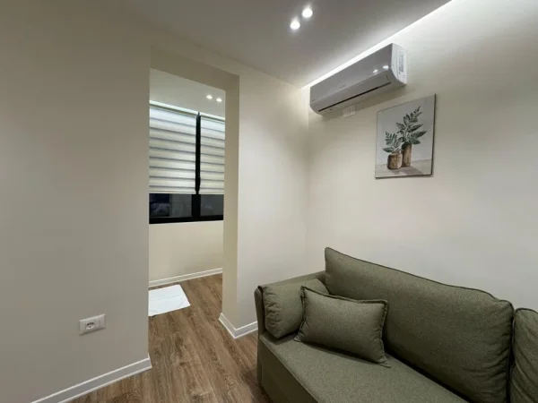 Tirane, shitet apartament 1+1 Kati 1, 59 m² (Pazari i Ri)