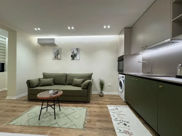 Tirane, shitet apartament 1+1 Kati 1, 59 m² (Pazari i Ri)