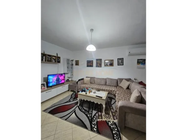 Durres, shitet apartament 2+1+Ballkon , 75 m² 88.000 € (durres valapark)