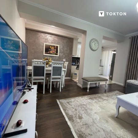 Tirane, jepet me qera apartament 2+1 Kati 4, 113 m² 1.000 € (Rruga Isa Boletini, Qendër, Tiranë, TT 1941)