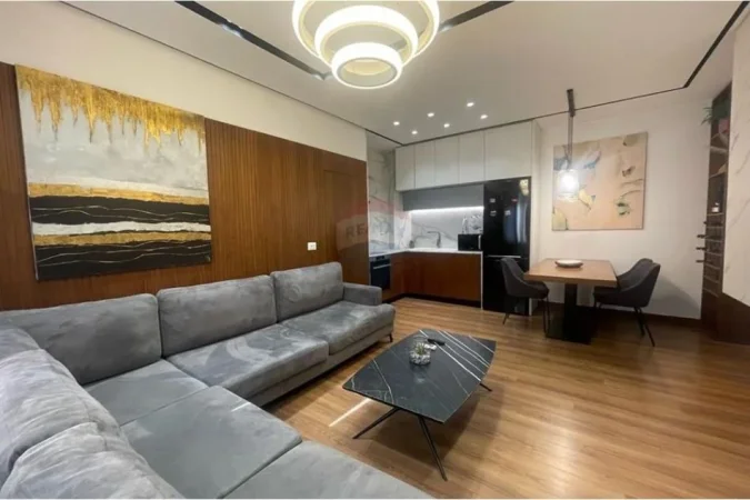 Tirane, shitet apartament 2+1+Ballkon Kati 8, 96 m² 185.000 € 