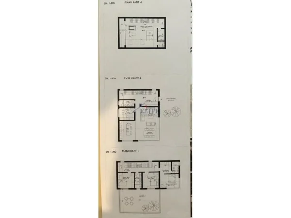 Tirane, shitet Vile , 323 m² 700.000 € (Farke)