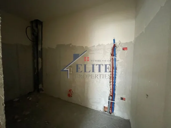 Tirane, shitet apartament 2+1+Ballkon Kati 7, 110 m² 93.075 € (Kamez)