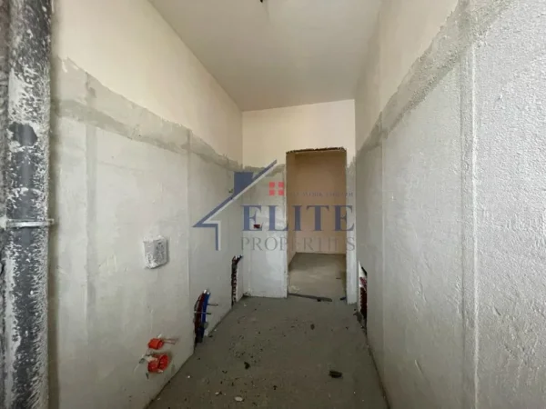 Tirane, shitet apartament 2+1+Ballkon Kati 7, 110 m² 93.075 € (Kamez)