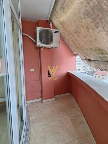 Tirane, jepet me qera apartament 1+1+Ballkon Kati 5, 65 m² 450 € (DON BOSKO)