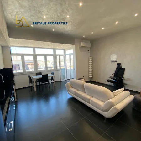 Durres, shitet apartament 2+1+Ballkon Kati 11, 119 m² (rruga portit)