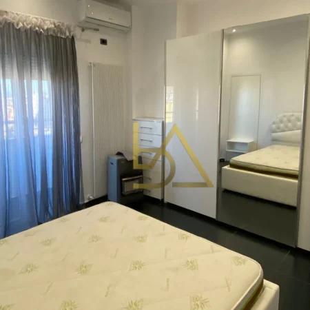 Durres, shitet apartament 2+1+Ballkon Kati 11, 119 m² (rruga portit)