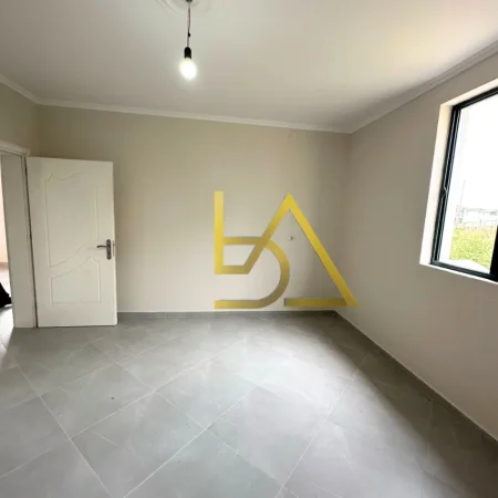 Tirane, shitet Vile 4+1+Aneks Kati 2, 170.000 € (Vile)