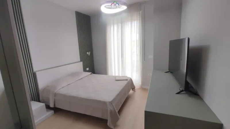 Tirane, jepet me qera apartament 2+1 Kati 7, 115 m² 1.000 € (xhamia e tabakeve)