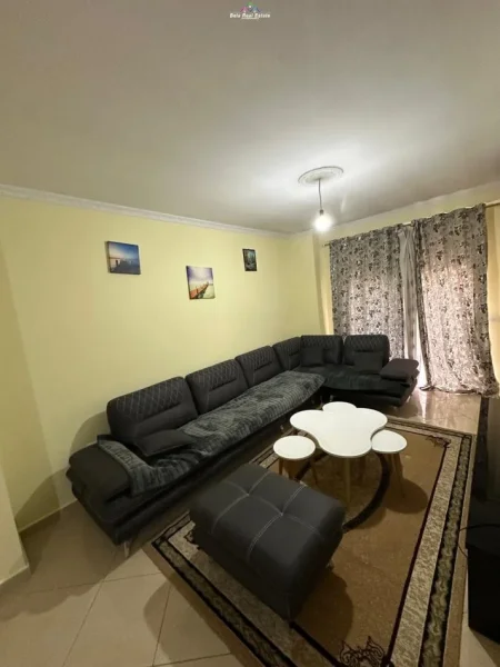 Tirane, jepet me qera apartament 2+1 Kati 2, 94 m² 450 € (yzberisht)