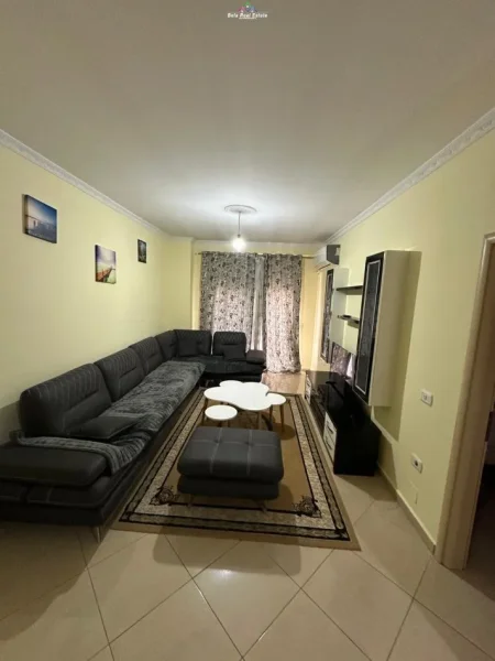 Tirane, jepet me qera apartament 2+1 Kati 2, 94 m² 450 € (yzberisht)