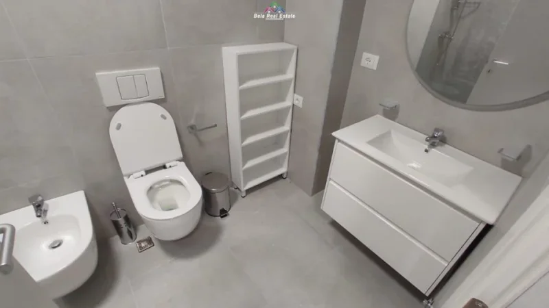 Shqiperi, jepet me qera apartament 1+1 Kati 6, 65 m² 600 € (Xhamia e Tabakeve .)
