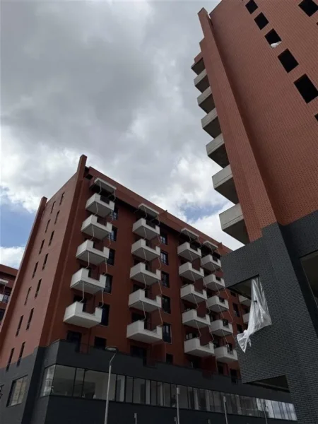 Tirane, shitet 2+1+Ballkon Kati 5, 128 m² 345.000 € (Rruga E Kavajes)