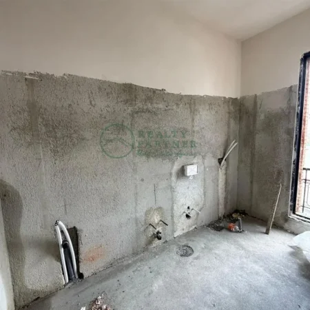 Tirane, shitet 2+1+Ballkon Kati 5, 128 m² 345.000 € (Rruga E Kavajes)