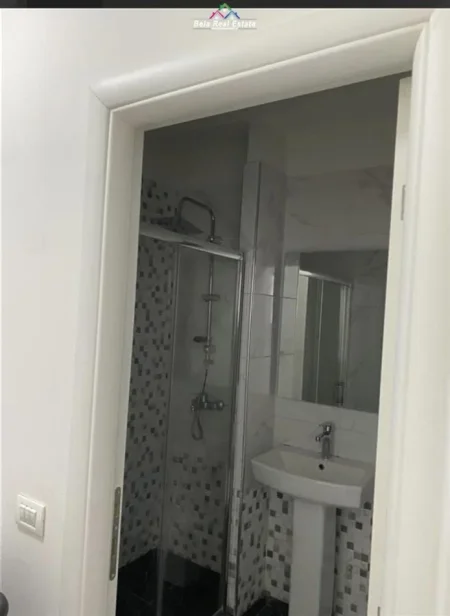 Tirane, jepet me qera apartament 2+1 Kati 2, 100 m² 620 € (bukevardi gjergj fishta)
