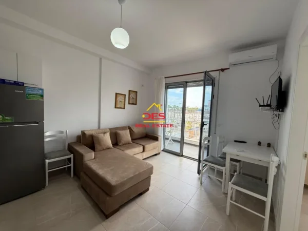 Vlore, shitet apartament 1+1+Ballkon Kati 2, 50 m² 160.000 € (Rruga Çamëria)