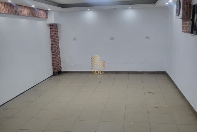 Tirane, jepet me qera ambjent biznesi Kati 0, 85 m² 450 € (Rruga Jusuf Vrioni)