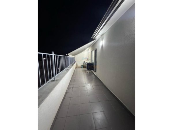 Tirane, shitet apartament+verande | Penthouse 2+1 Kati 9, 128 m² 140.000 € (Yzberisht)