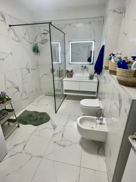 Tirane, shitet apartament 2+1+Aneks+Ballkon Kati 2, 104 m² 210.000 € (ali demi)