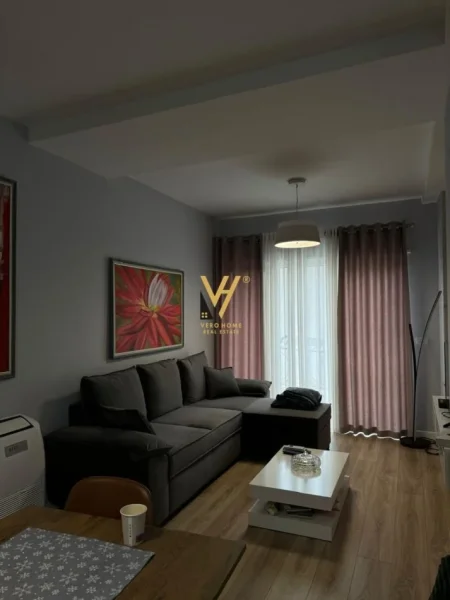 Tirane, jepet me qera apartament 1+1+Ballkon Kati 3, 72 m² 700 € (KODRA E DIELLIT 2)