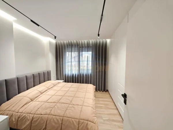 Durres, shitet apartament 3+1+Ballkon Kati 4, 125 m² 300.000 € (Golden Park, Tirane)