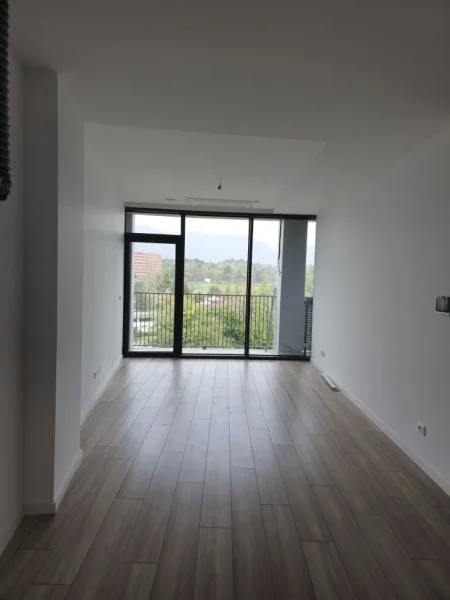 Tirane, jepet me qera zyre Kati 2, 89 m² 1.200 €