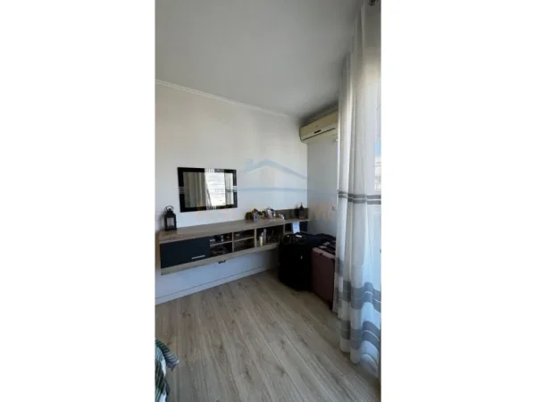 Tirane, shitet apartament 2+1 Kati 6, 111 m² 195.000 € (Rruga Karl Gega)