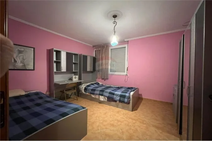 Tirane, jepet me qera apartament 2+1 Kati 9, 109 m² 600 € (Myslym Shyri)
