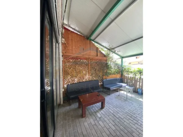 Durres, shitet bar-kafe , 200 m² 300.000 € (ujsjellsi durres)