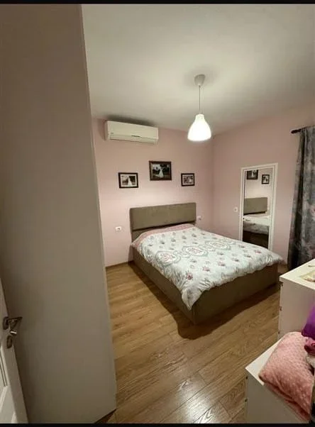 Tirane, jepet me qera Vile 2+1 Kati 2, 130 m² 700 € (FUSHE MEZEZ)