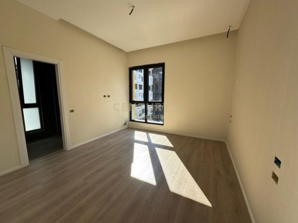 Tirane, shitet 2+1 Kati 4, 110 m² 297.000 € (Tek Square 21)