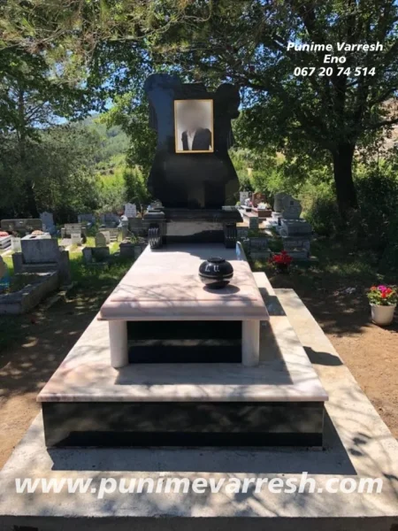 Tirane, ofroj Punime Varresh - Varr i punar me Mermer Rosa Portugal dhe Granit te zi absolut - Me Pikture