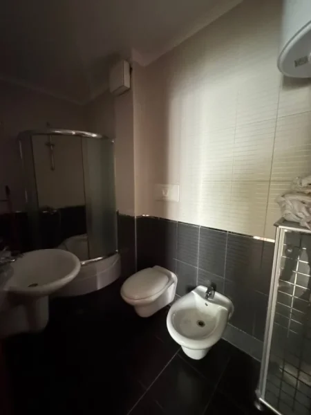 Durres, shitet apartament 2+1+Ballkon Kati 5, 80 m² 120.000 € (Mali Robit Golem)