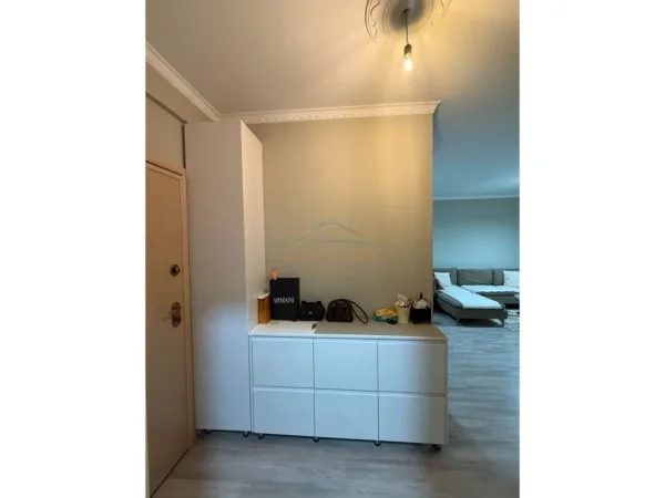 Tirane, shitet apartament 1+1+Aneks+Ballkon Kati 7, 71 m² 140.000 € (Astir)