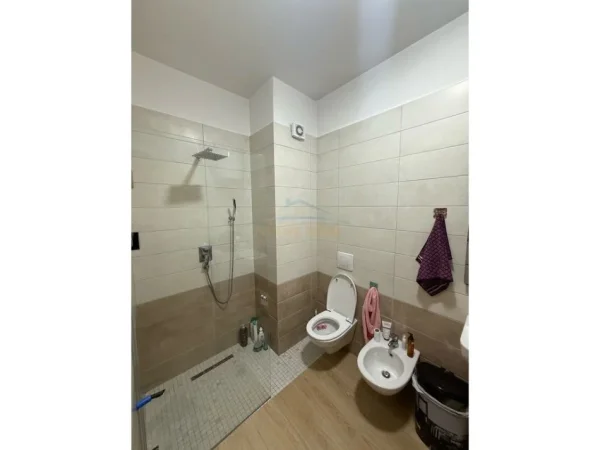 Tirane, shitet apartament 1+1+Aneks+Ballkon Kati 7, 71 m² 140.000 € (Astir)